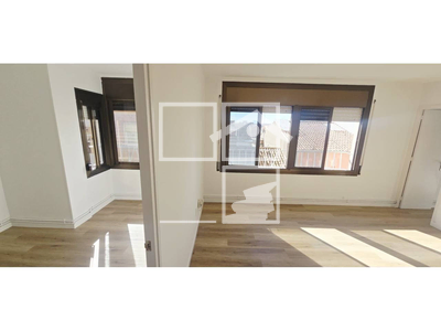 Inmueble en Calle Sindicato    2º, Barcelona