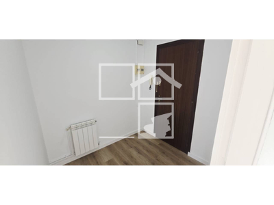 Inmueble en Calle Sindicato    2º, Barcelona